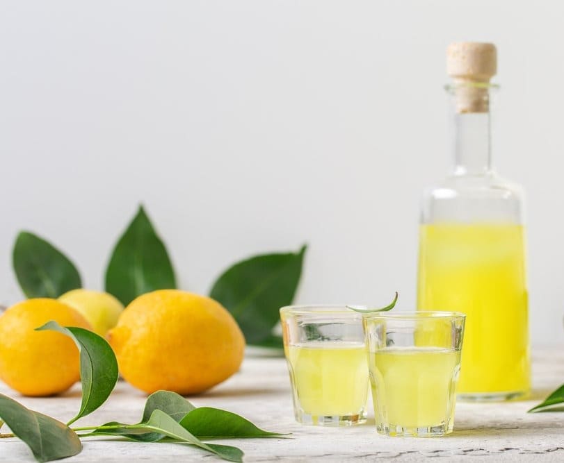 Близкий родственник лимончелло – лимончино