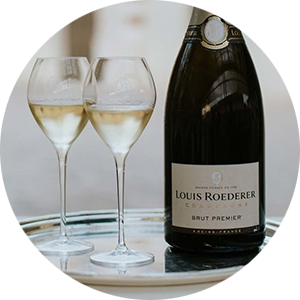 Шампанское Louis Roederer brut premier в бокалах