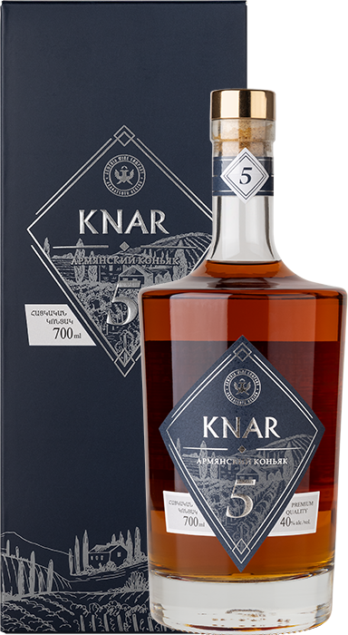 Коньяк KNAR 5 y.o. в подарочной упаковке 0.7 л