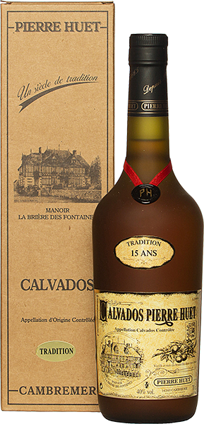 Кальвадос Pays d'Auge Tradition 15 ans, в подарочной упаковке 0.7 л
