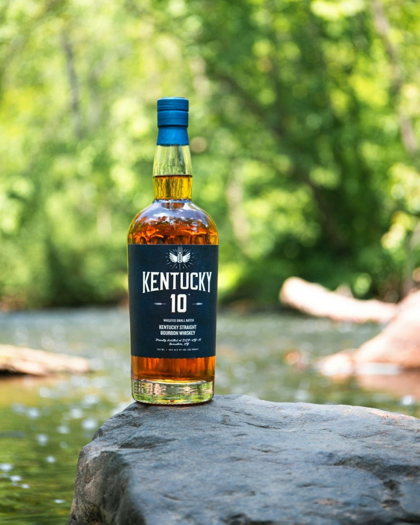 чем отличается бурбон от виски