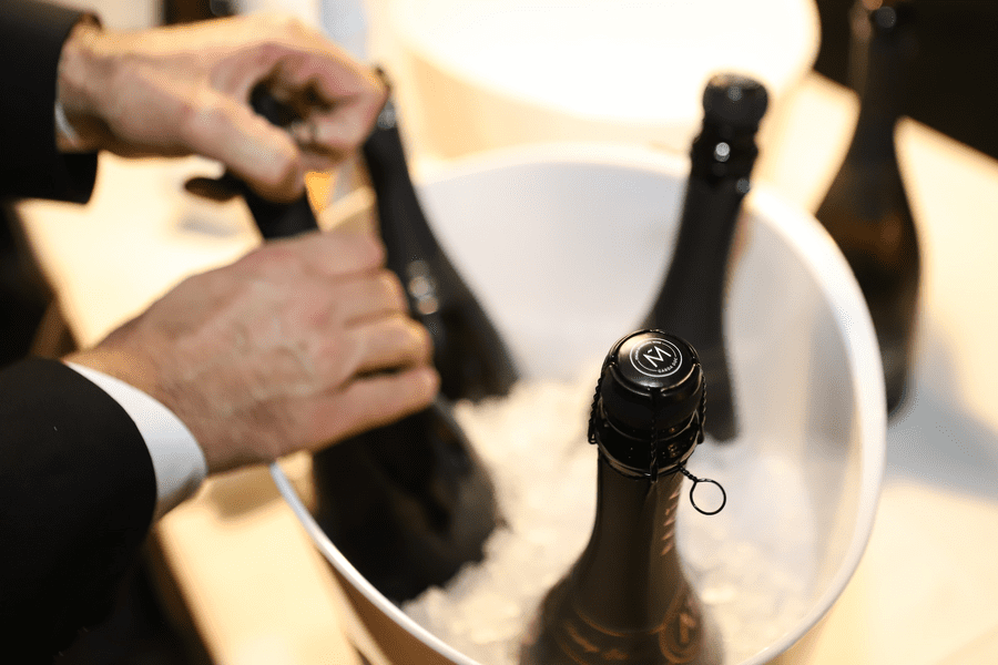 Как выбрать шампанское к празднику