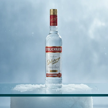 Водка Stolichnaya 0.5 л