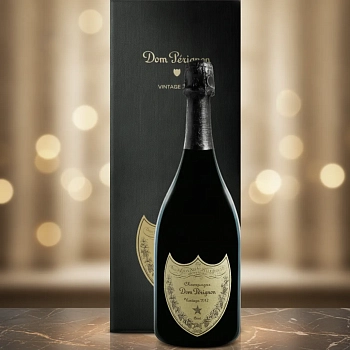 Шампанское Dom Perignon, в подарочной упаковке брют 0.75 л