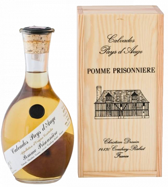 Кальвадос Calvados Pays d'Auge Pomme Prisonniere, в подарочной упаковке 1 л