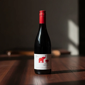 Вино Just Wine Pinotage 0.75 л